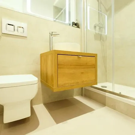 Hotwells Flat 4- Hopewell